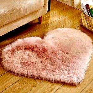 Heart Shaped Area Rug, Faux-Fur Carpet For BathRoom & Bedroom
